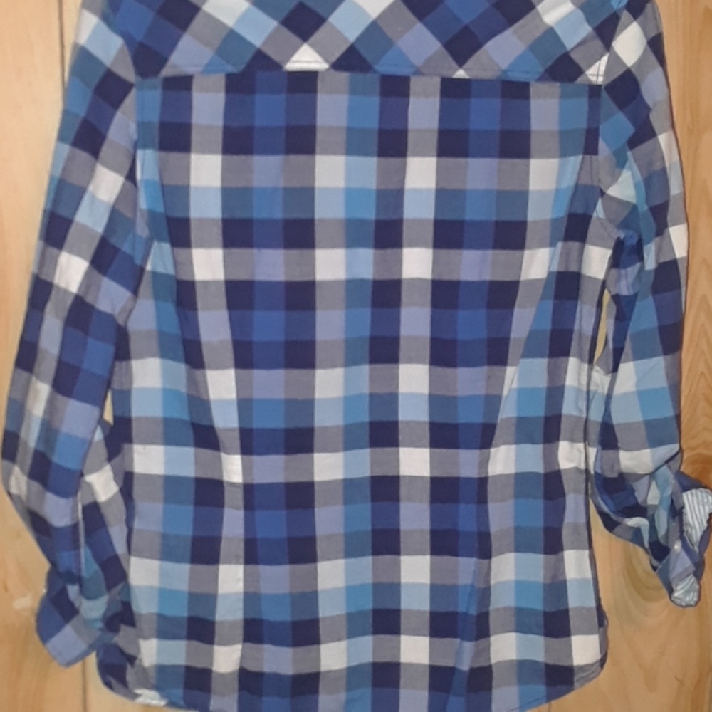 Shirt - Picture 3 of 3